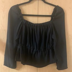 black long sleeve cropped shirt
